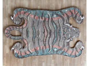 5' X 7'6" Berry Tiger Rug - Cleared