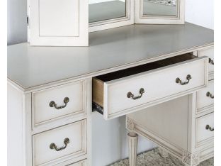 Meredith Vanity in Antique White